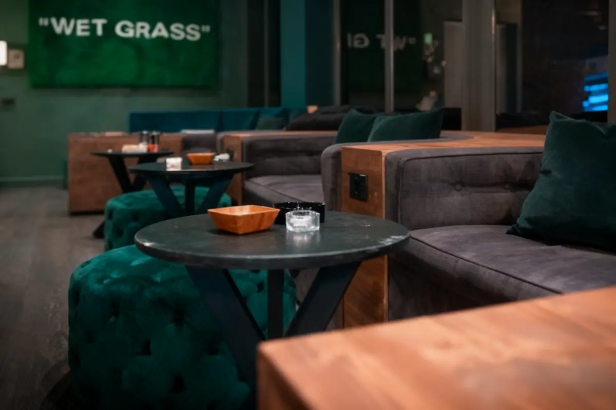 Marijuana dispensary in Barcelona Hollyweed